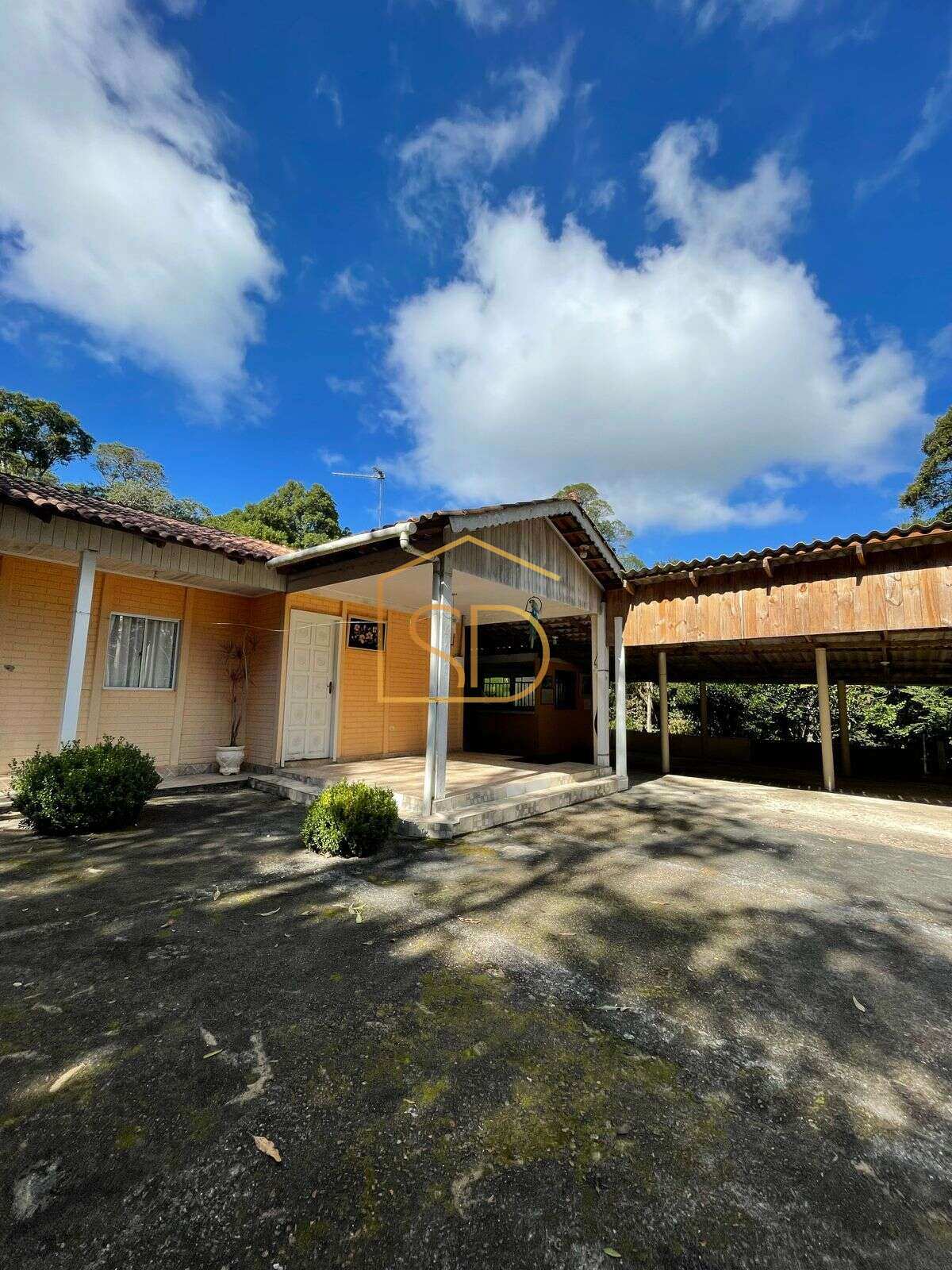 Chácara 5 à venda com 2 quartos 1 suíte, 130,00m² , no Condomínio Sol Nascente , Tijucas doSul, terreno de 5000m² - ROBERTO D. ABADIE Consultor de Imóveis