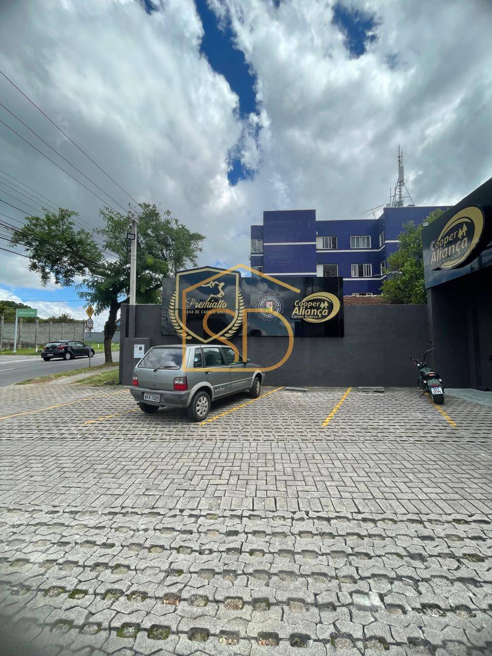 Excelente Ponto comercial com 200m² à venda para Investimento em São José dos Pinhais, Afonso Pena - ROBERTO D. ABADIE Consultor de Imóveis