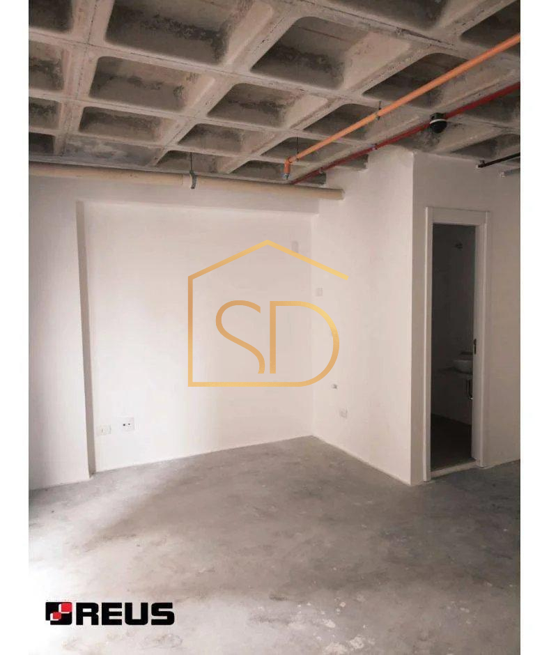 Excelente Sala Comercial no Edifício Novo Centro, 28,7m², à venda em Curitiba, Centro - ROBERTO D. ABADIE Consultor de Imóveis