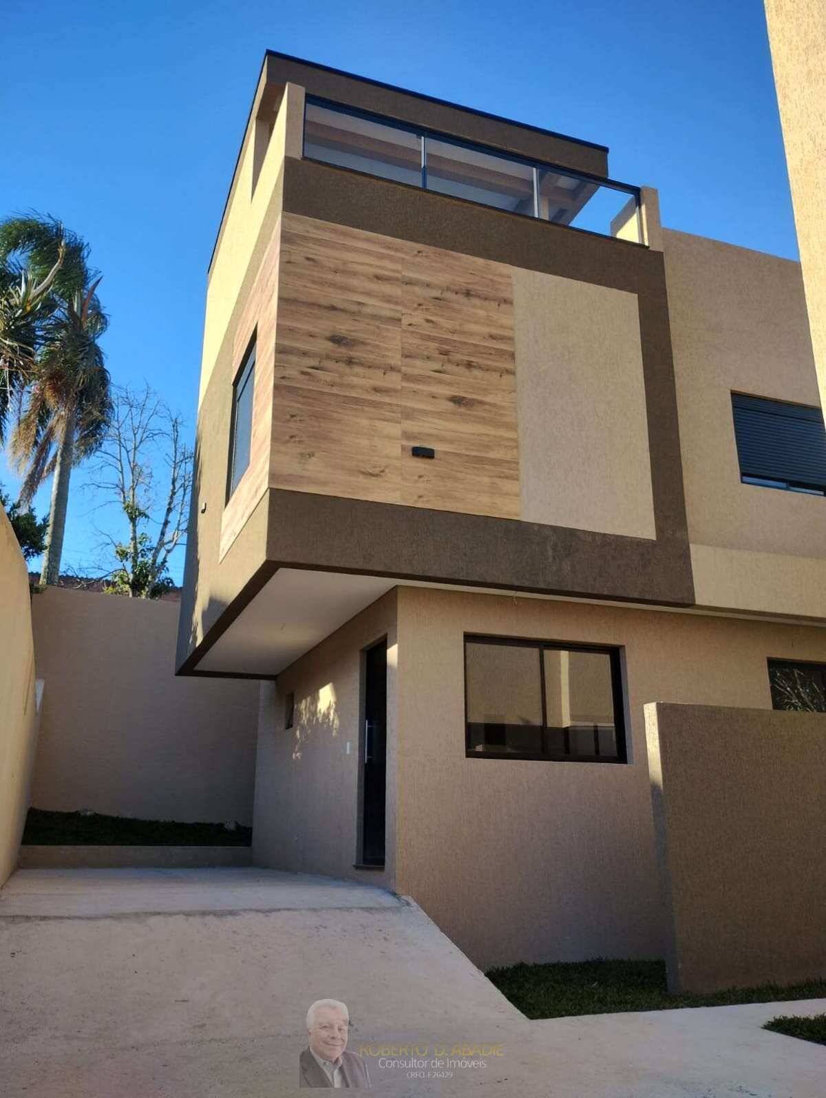 Sobrado à venda, no CONDOMINIO MARCILIO DIAZ 1363,  em Curitiba, Bairro Alto, com 3 quartos, 112m² - ROBERTO D. ABADIE Consultor de Imóveis