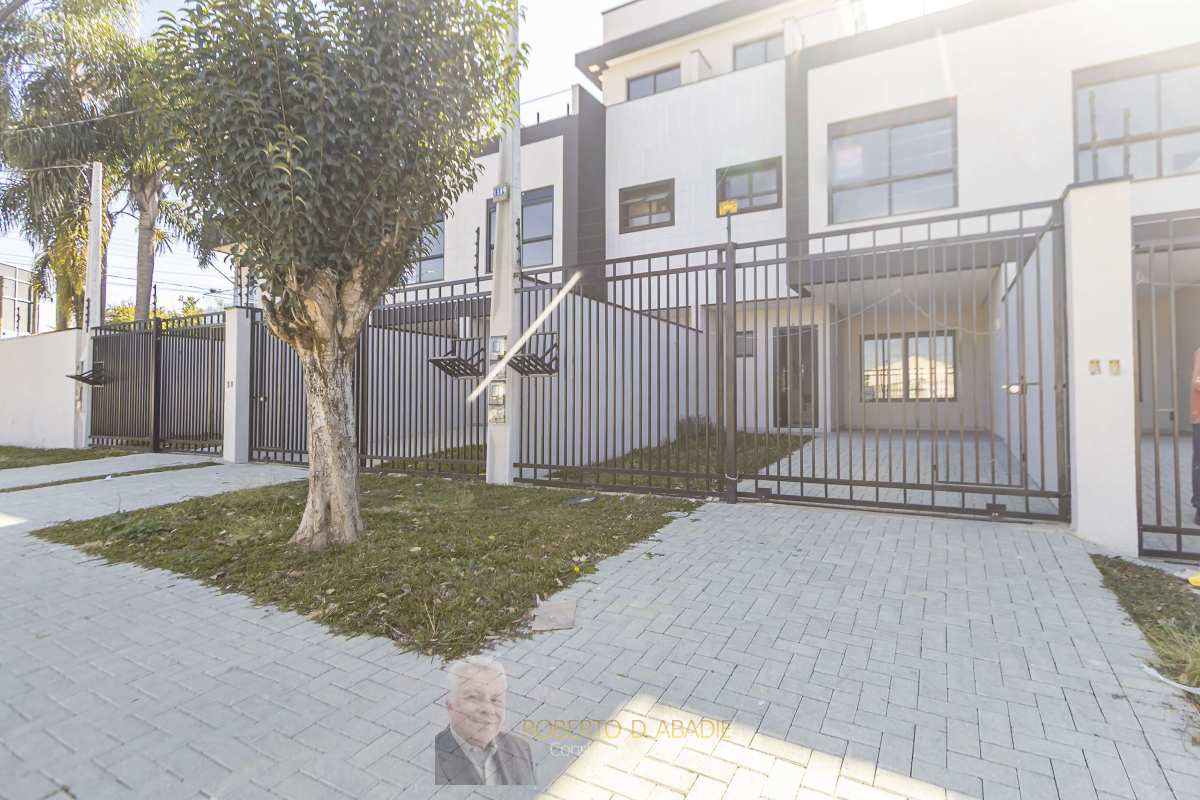 Sobrado em condomínio à venda, no Condominio Residencial Fontana di Trevi,  em Curitiba, Cajuru, com 3 quartos, 136m² - ROBERTO D. ABADIE Consultor de Imóveis